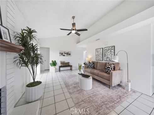 14352 Kipling Lane, Tustin, CA
