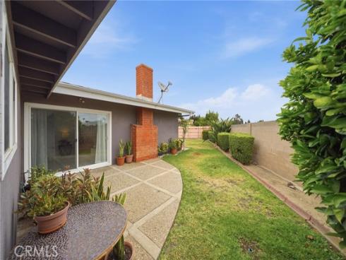 14352 Kipling Lane, Tustin, CA