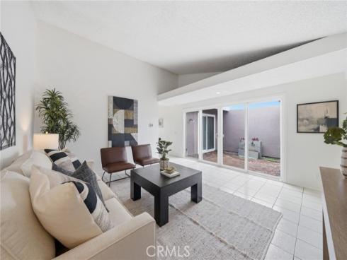 14352 Kipling Lane, Tustin, CA