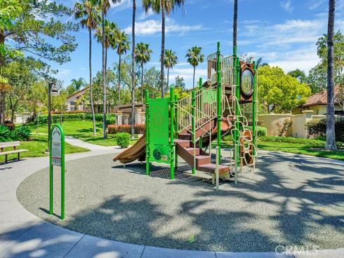 2564 Newman Avenue, Tustin, CA