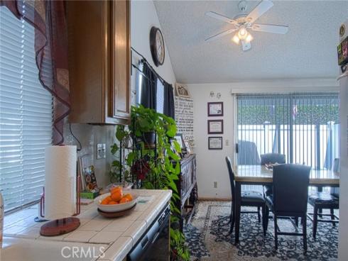 1042 Walnut D Street, Tustin, CA