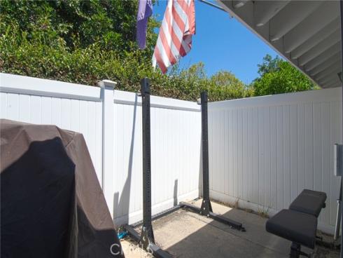 1042 Walnut D Street, Tustin, CA