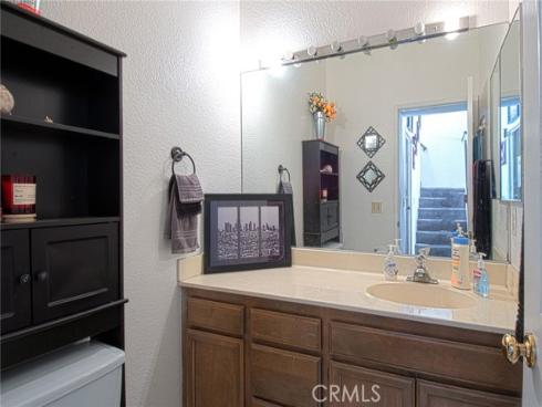 1042 Walnut D Street, Tustin, CA