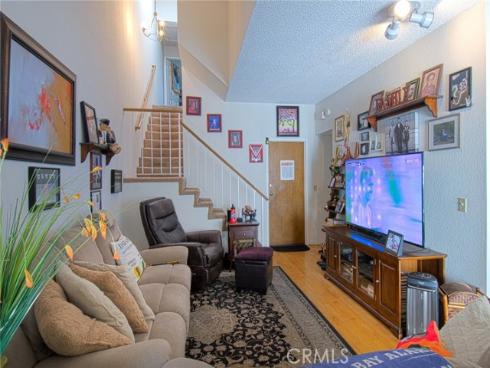 1042 Walnut D Street, Tustin, CA
