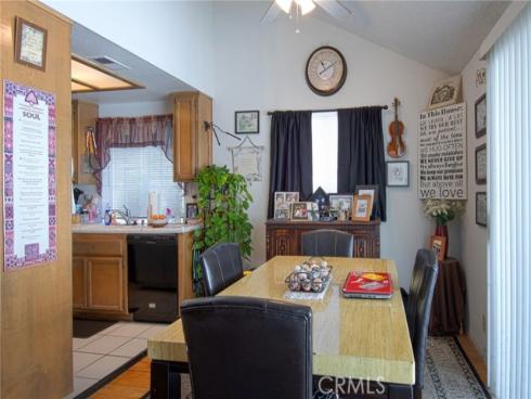1042 Walnut D Street, Tustin, CA