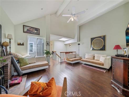 15732 S B  A , Tustin, CA