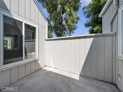 15732 S B  A , Tustin, CA