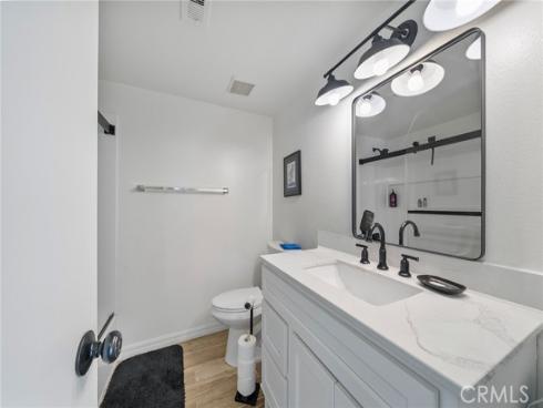 15732 S B  A , Tustin, CA