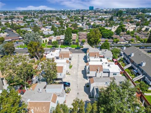 15732 S B  A , Tustin, CA