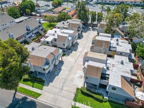 15732 S B  A , Tustin, CA