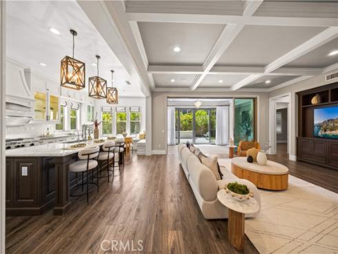 16 Windrow Rd , Tustin, CA