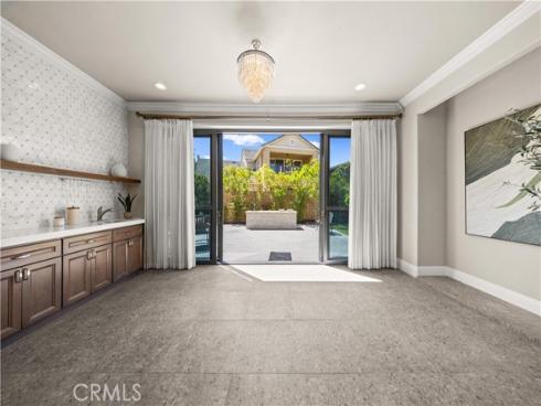 16 Windrow Rd , Tustin, CA
