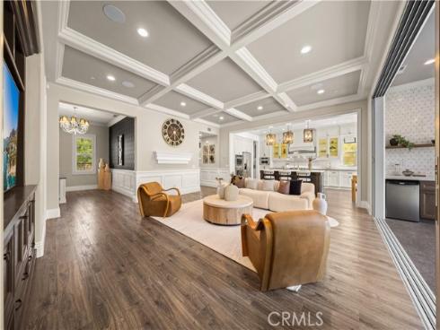 16 Windrow Rd , Tustin, CA