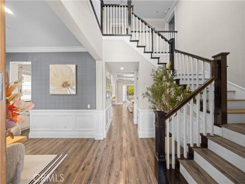 16 Windrow Rd , Tustin, CA
