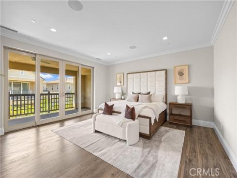 16 Windrow Rd , Tustin, CA