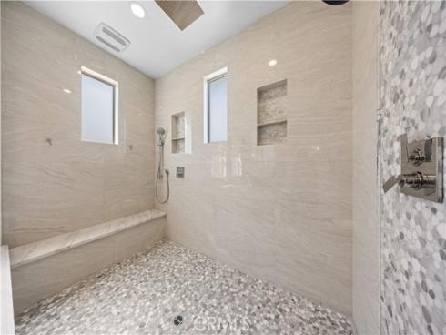 16 Windrow Rd , Tustin, CA