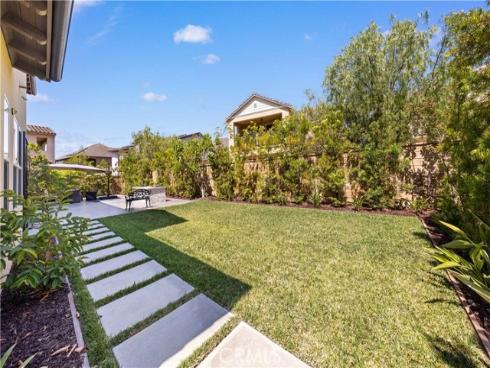 16 Windrow Rd , Tustin, CA