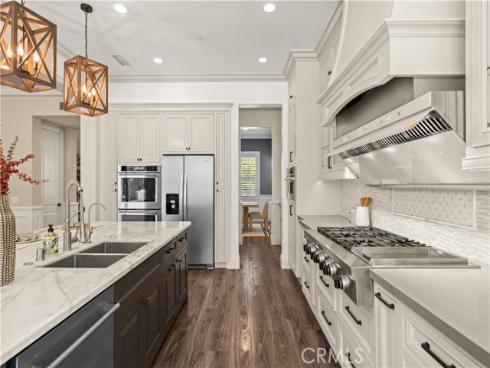16 Windrow Rd , Tustin, CA