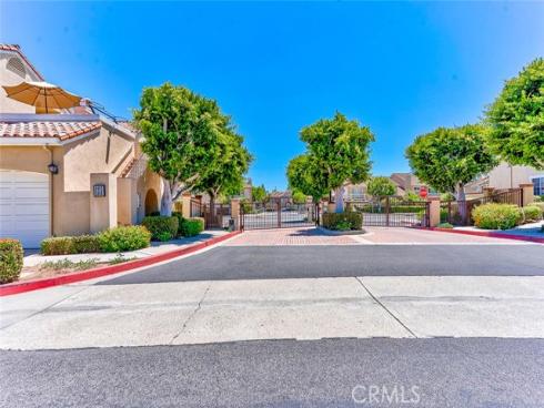 2495 Paseo Circulo