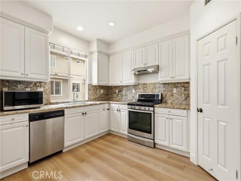 355 Flyers Lane, Tustin, CA