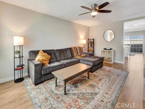 674 W Main A Street, Tustin, CA