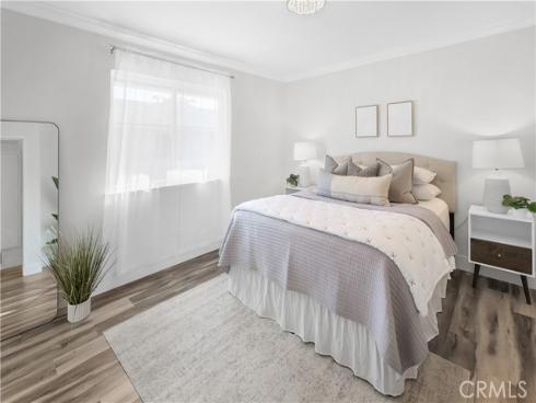 1111 E 1st , Tustin, CA