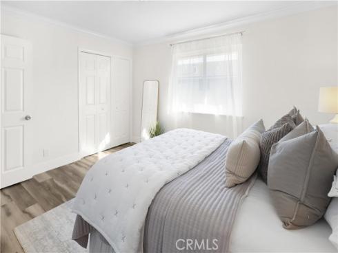 1111 E 1st , Tustin, CA