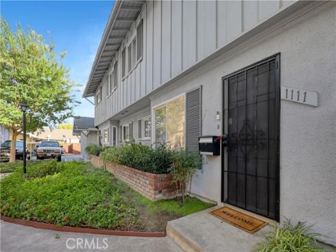 1111 E 1st , Tustin, CA