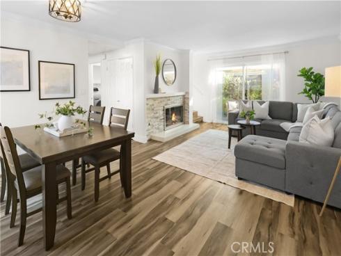 1111 E 1st , Tustin, CA