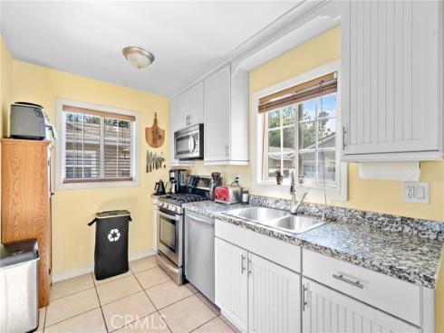 330 S Myrtle , Tustin, CA