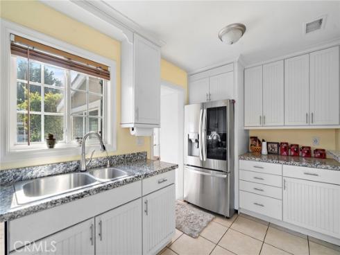 330 S Myrtle , Tustin, CA
