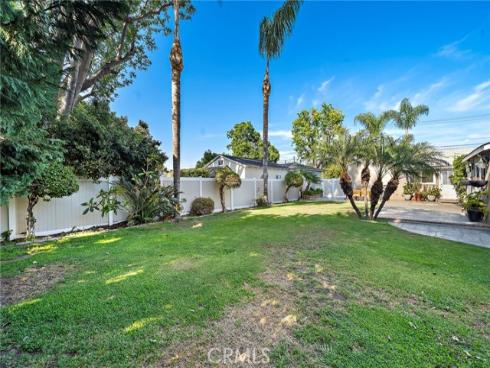 330 S Myrtle , Tustin, CA
