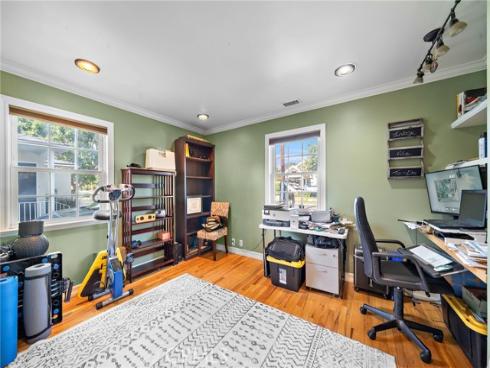 330 S Myrtle , Tustin, CA