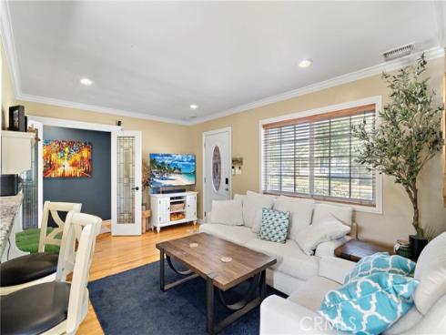 330 S Myrtle , Tustin, CA