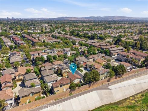 49 Trade Wind , Tustin, CA