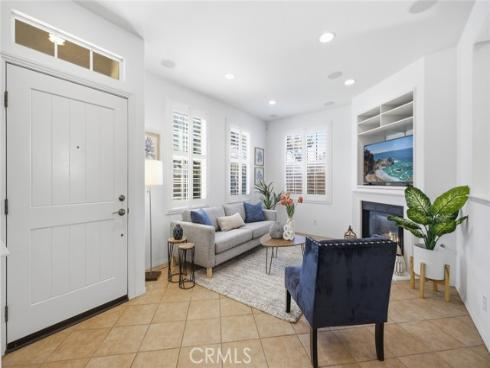 49 Trade Wind , Tustin, CA