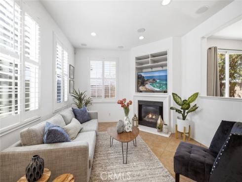 49 Trade Wind , Tustin, CA