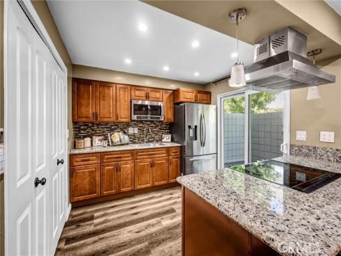 1604 Mitchell , Tustin, CA