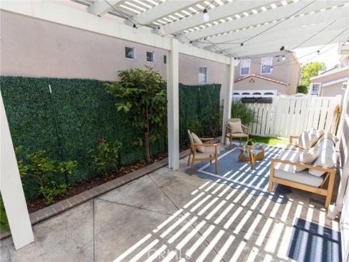 13051 Arborwalk Lane, Tustin, CA