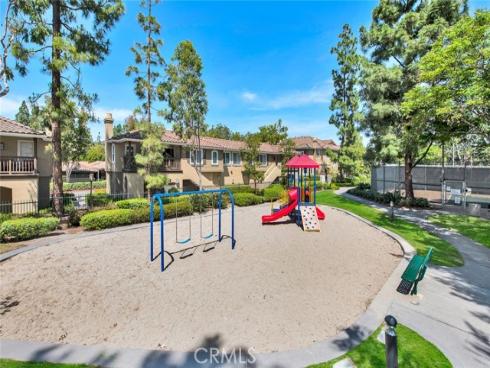 186 Gallery Way, Tustin, CA