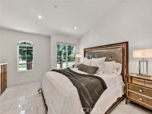 186 Gallery Way, Tustin, CA