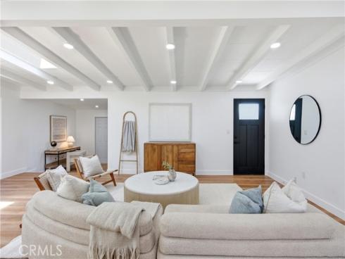 14372 Livingston , Tustin, CA