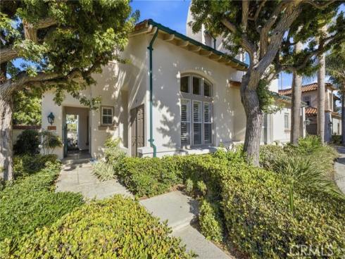 2571  Tequestra  , Tustin, CA
