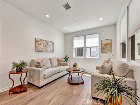 1104 Edgeton Court, Tustin, CA