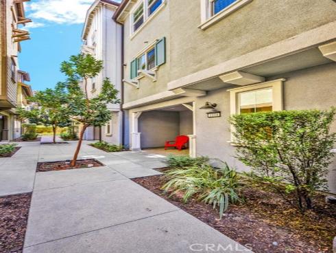 1104 Edgeton Court, Tustin, CA