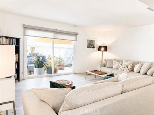 1881  Mitchell  57  Avenue, Tustin, CA