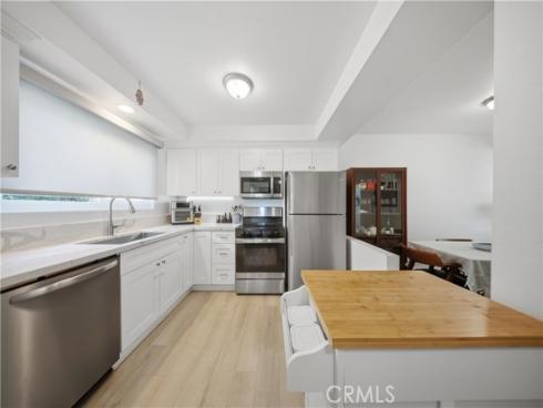 1881 Mitchell 57 Avenue, Tustin, CA