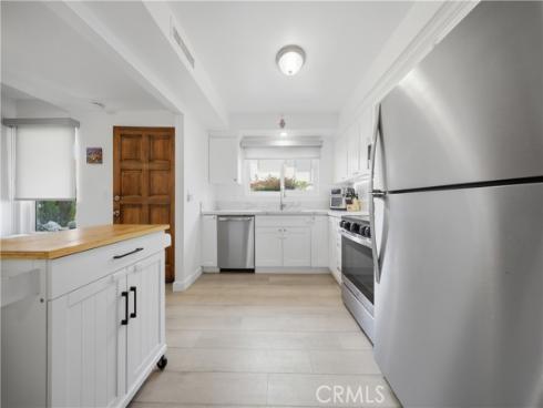 1881 Mitchell 57 Avenue, Tustin, CA
