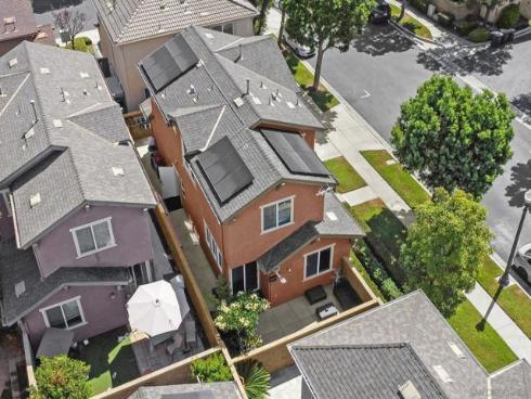 73 Westwind Dr , Tustin, CA