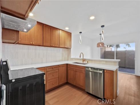 655 W. 6th A